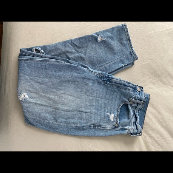 American eagle ripped mom jeans - Picture 3 of 3